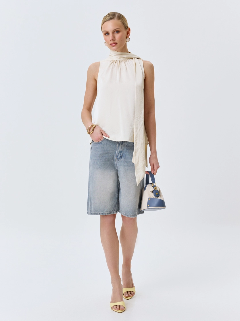 Топ халтер со струящимся шарфом