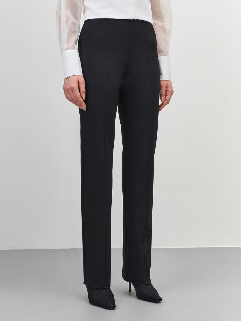 Трикотажные брюки с рельефами