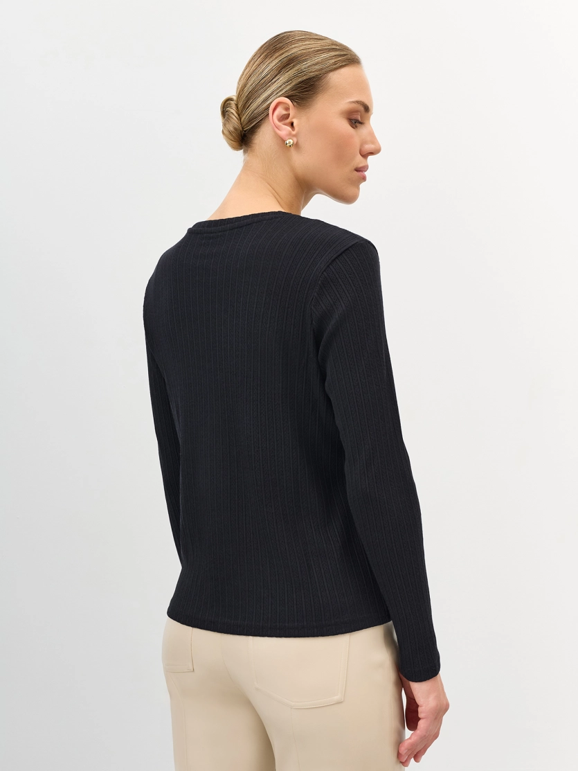 Лонгслив из ажурного трикотажа