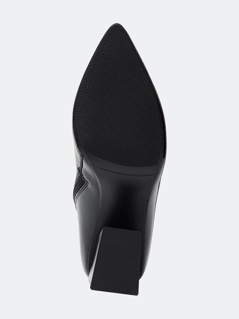 Ботильоны из лаковой кожи