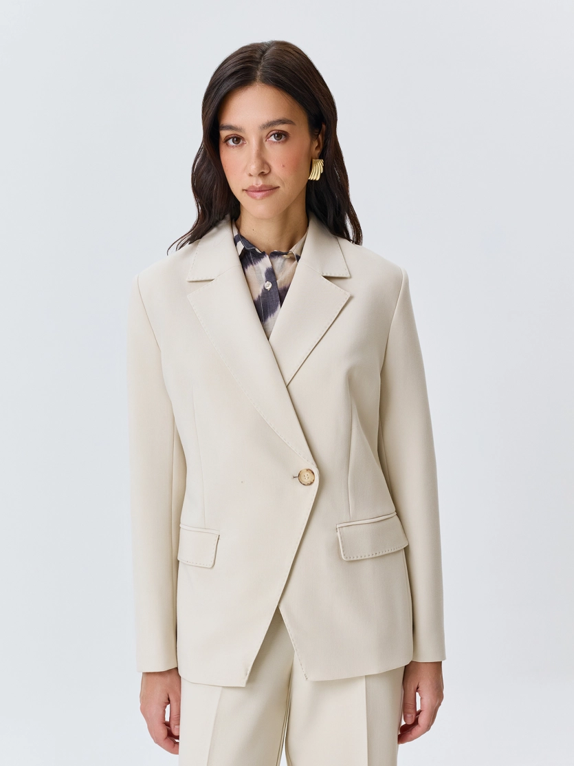 Асимметричный однобортный жакет