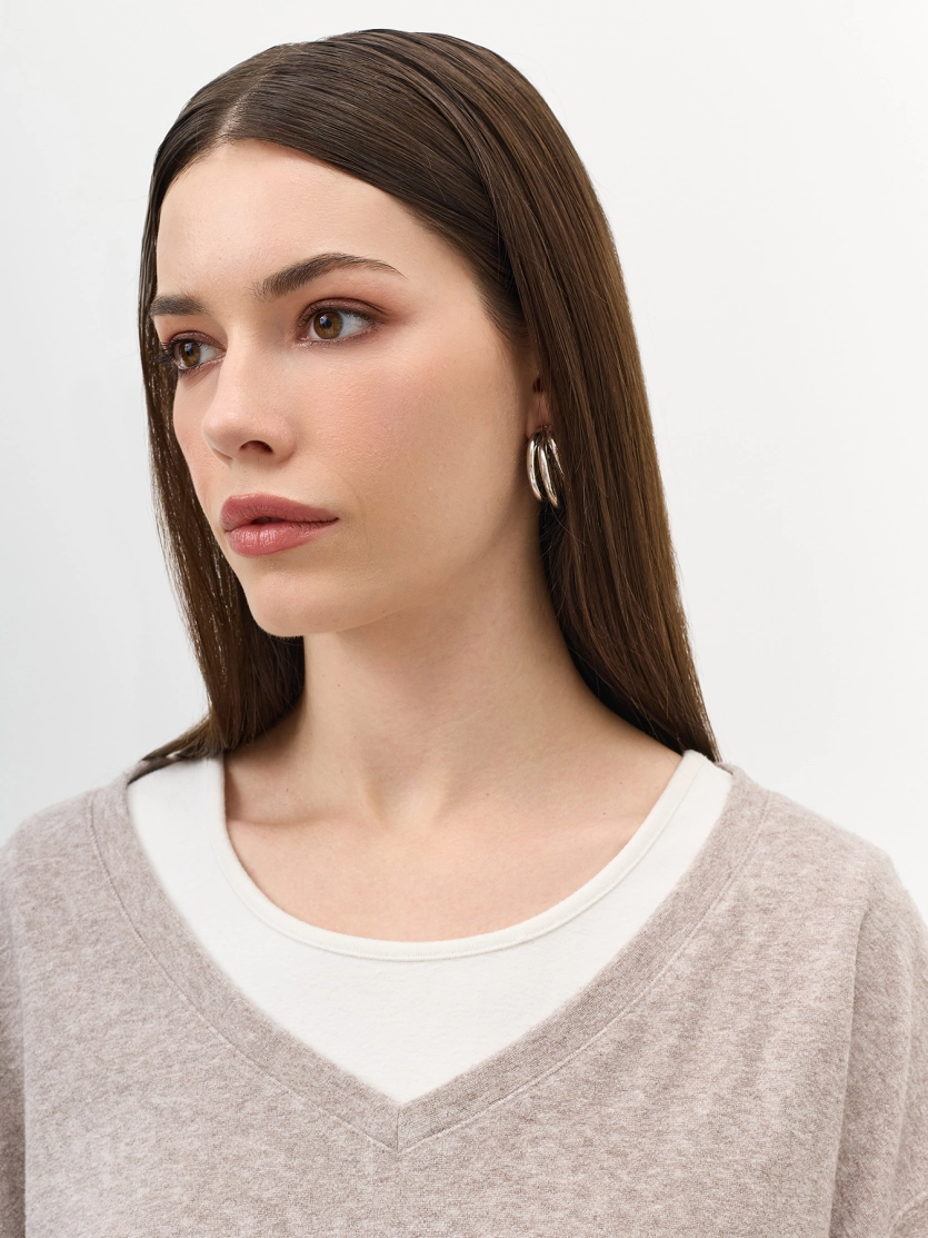 Джемпер с имитацией многослойности