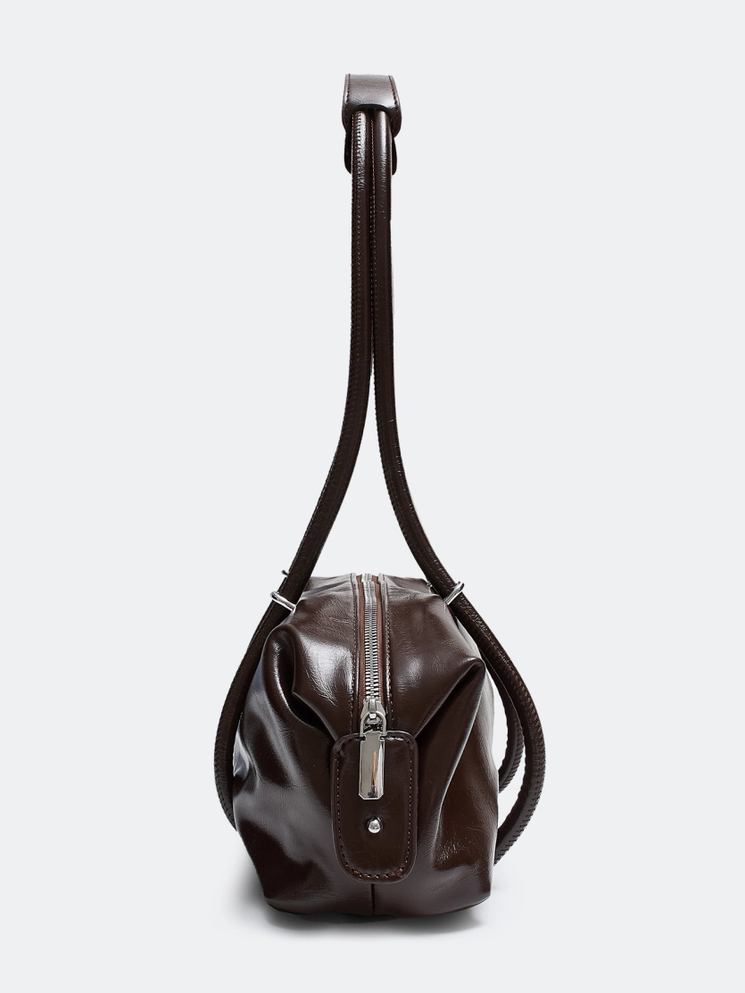 Сумка-такса из лаковой эко кожи