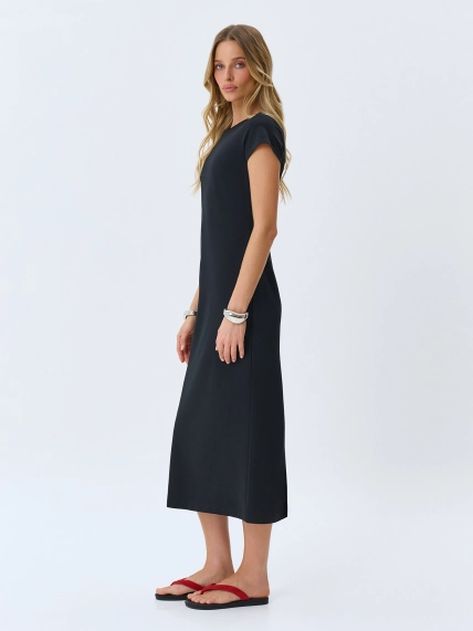 Трикотажное платье-макси