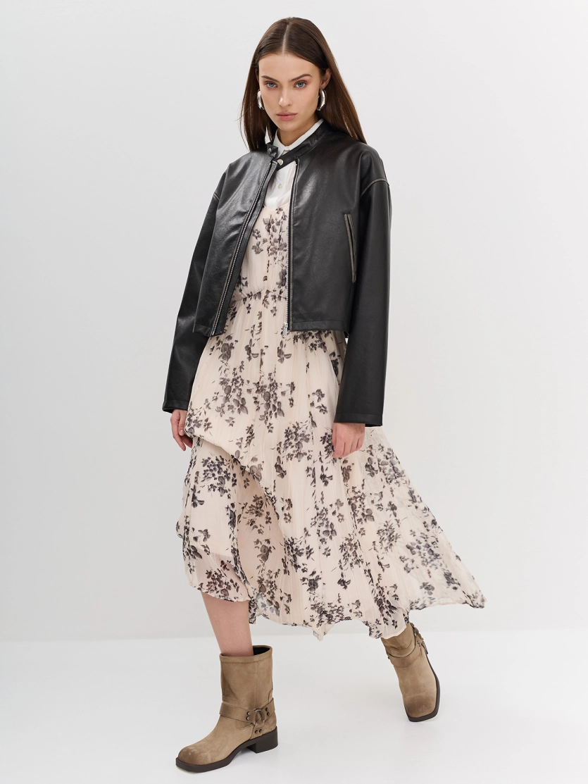 Бомбер из искусственной кожи с варкой