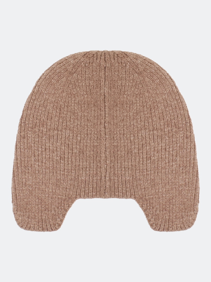 Шапка-чепчик с шерстью