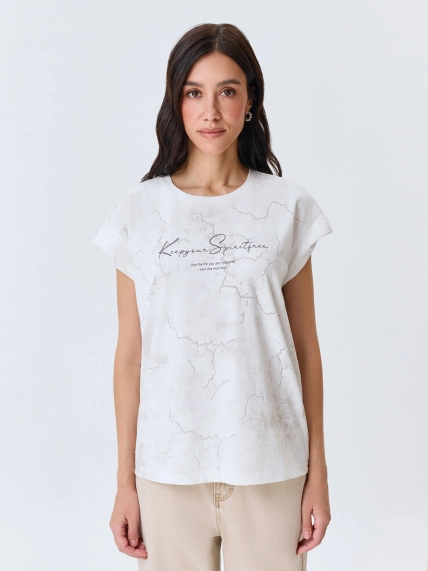 Футболка с мраморным принтом
