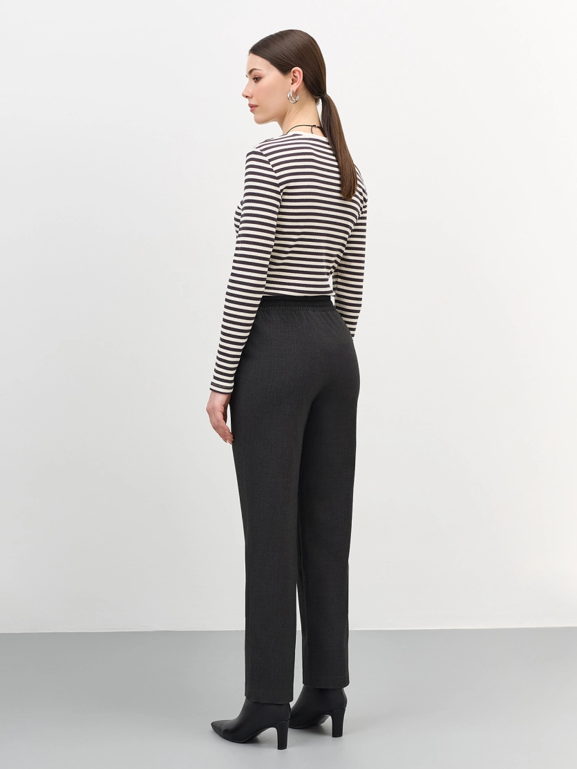 Комфортные брюки на широком поясе