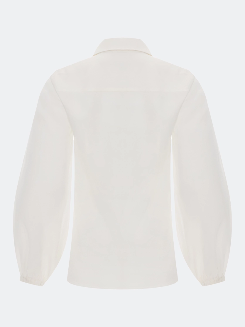 Блузка с объемными рукавами