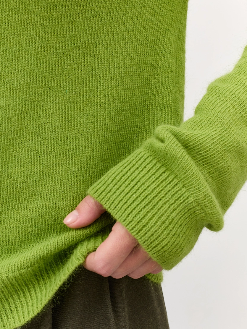 Яркий кардиган с ангорой