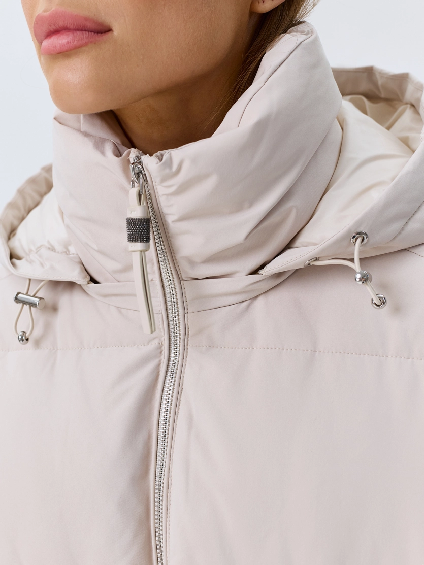 Удлиненная куртка со съемным капюшоном