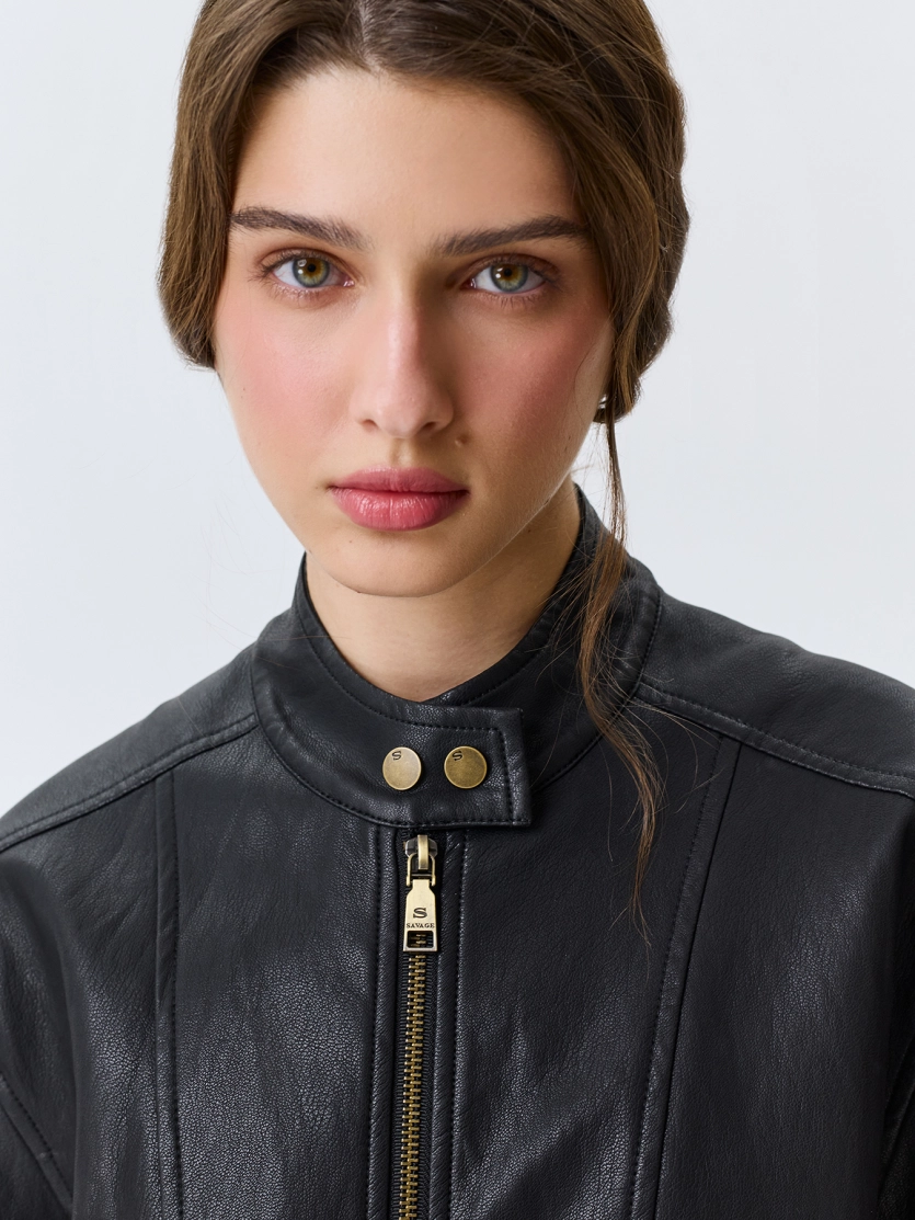 Куртка из эко кожи с воротником-стойкой