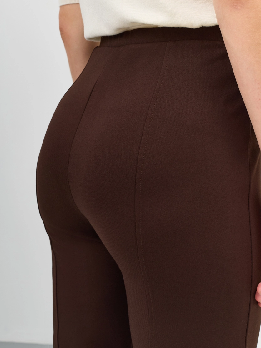 Трикотажные брюки с рельефами