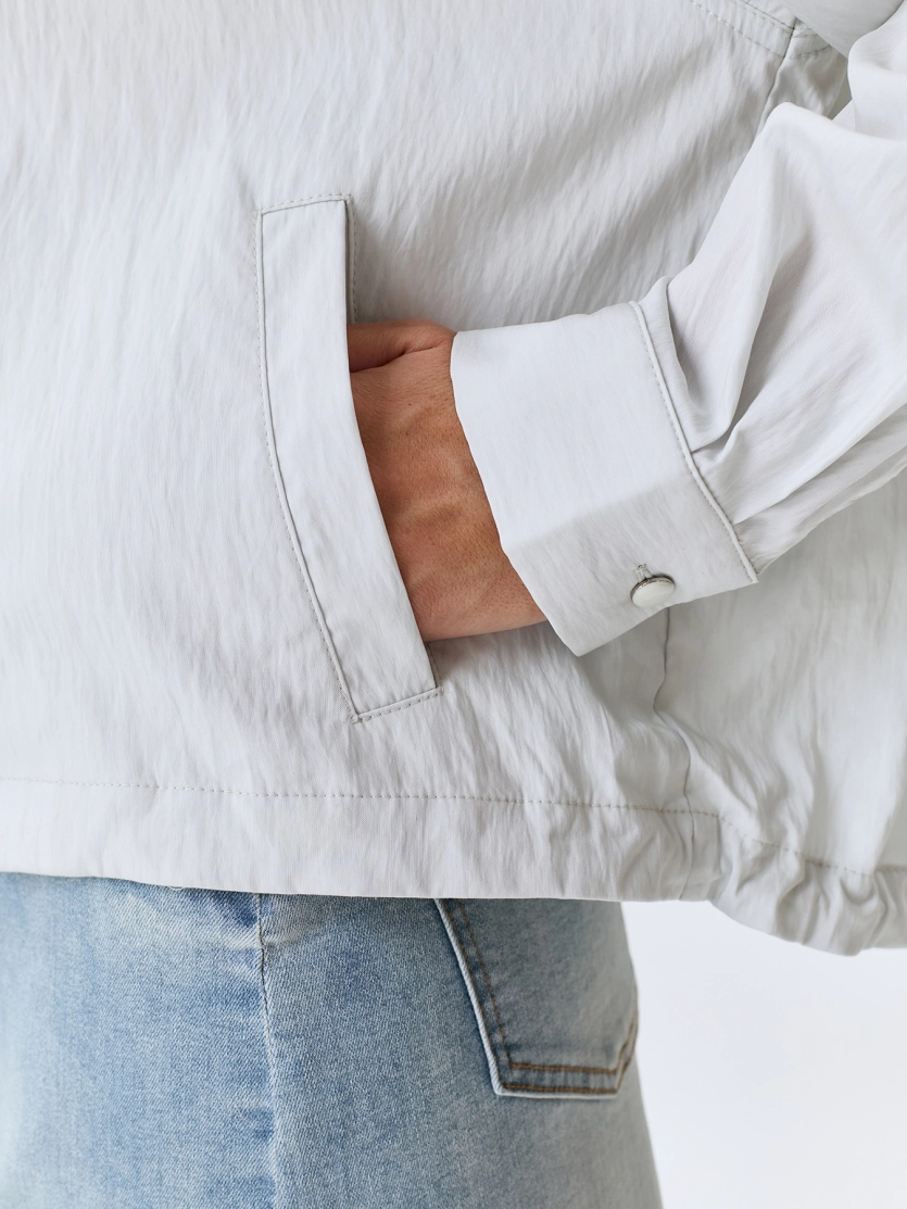 Жакет из тенселя с высоким воротником