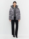 Oversize куртка с абстрактным принтом