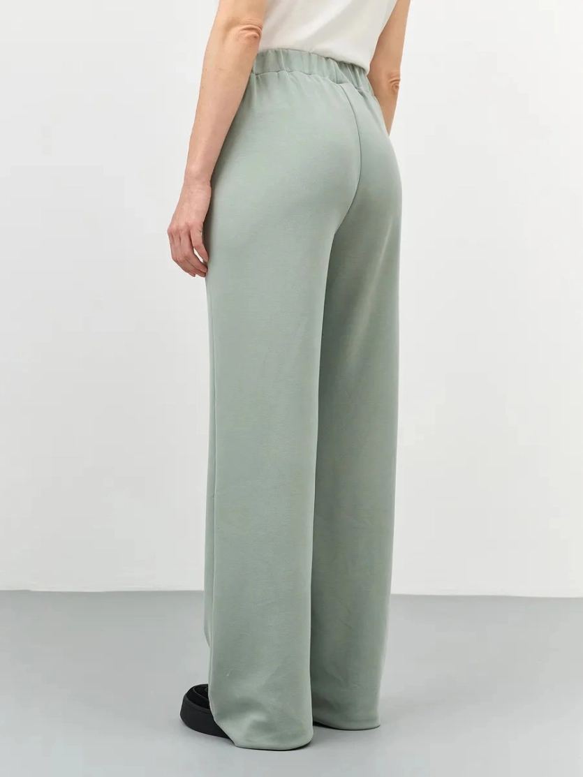 Трикотажные брюки из модала