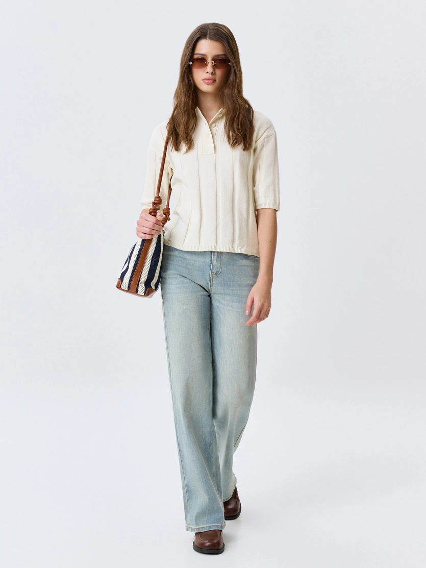 Джинсы Straight fit с акцентной контрастной варкой