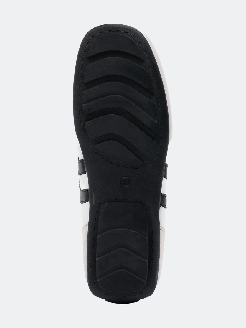 Комбинированные кроссовки с контрастными деталями