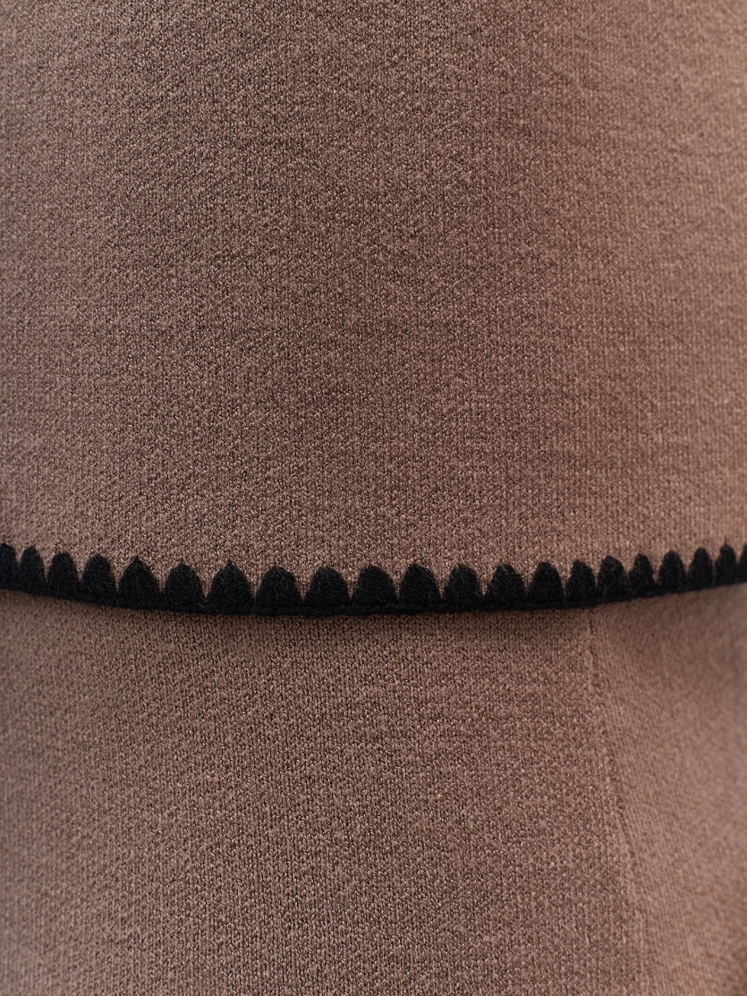 Свободный джемпер с коротким рукавом