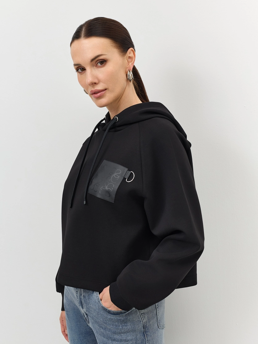 Худи с декором из экокожи