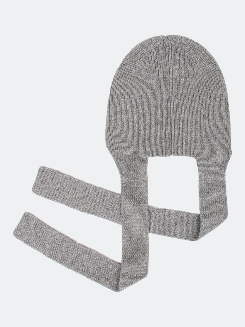 Шапка-чепчик с шерстью