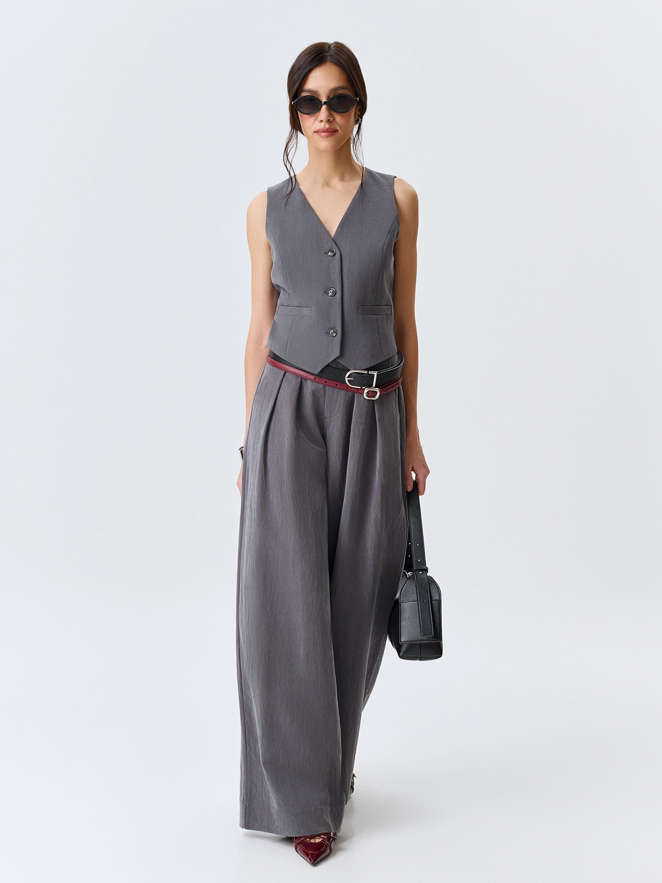 Брюки с акцентными складками из лиоцелла SAVAGE