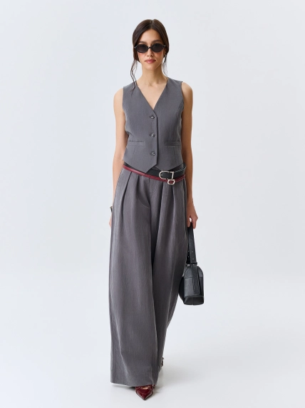 Брюки с акцентными складками из лиоцелла