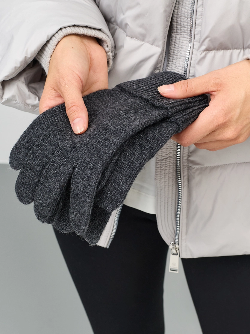 Вязаные перчатки с шерстью