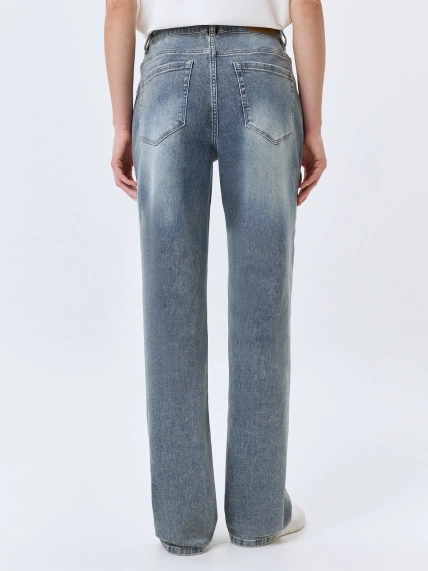 Прямые джинсы с деликатной варкой