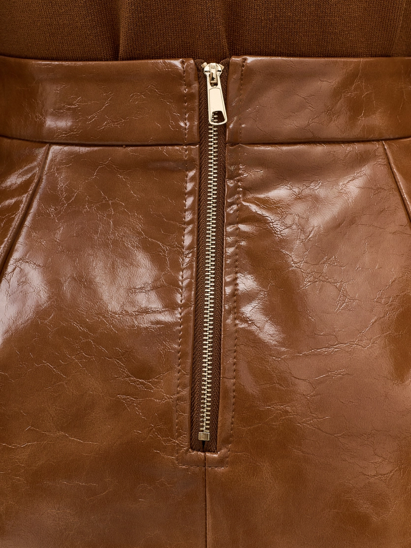 Мини-юбка из экокожи