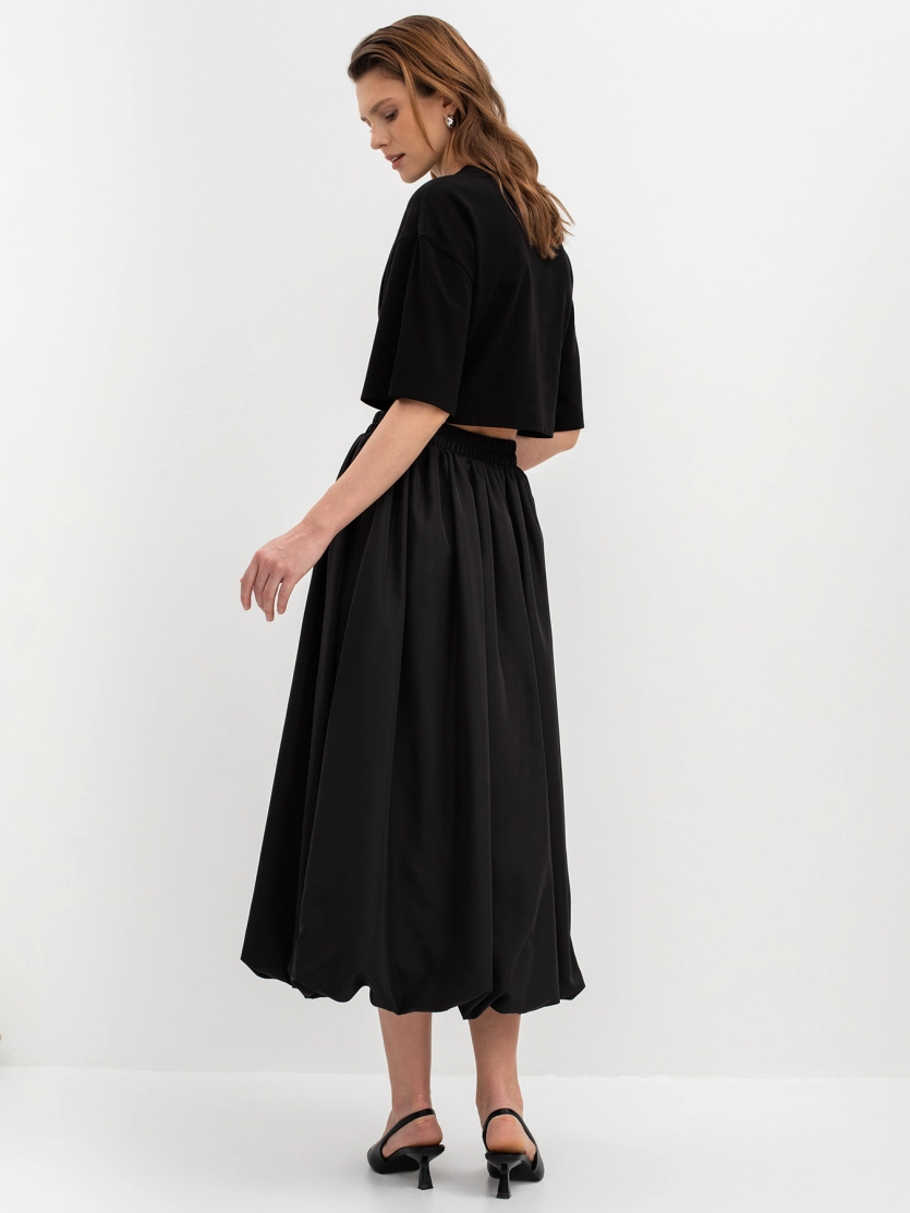 Укороченная футболка oversize