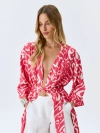 Яркое кимоно с этническим принтом