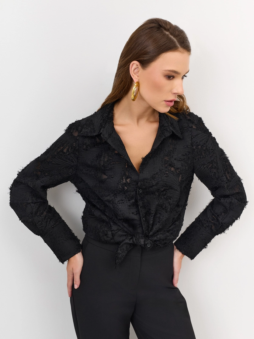 Блузка из фактурной ткани