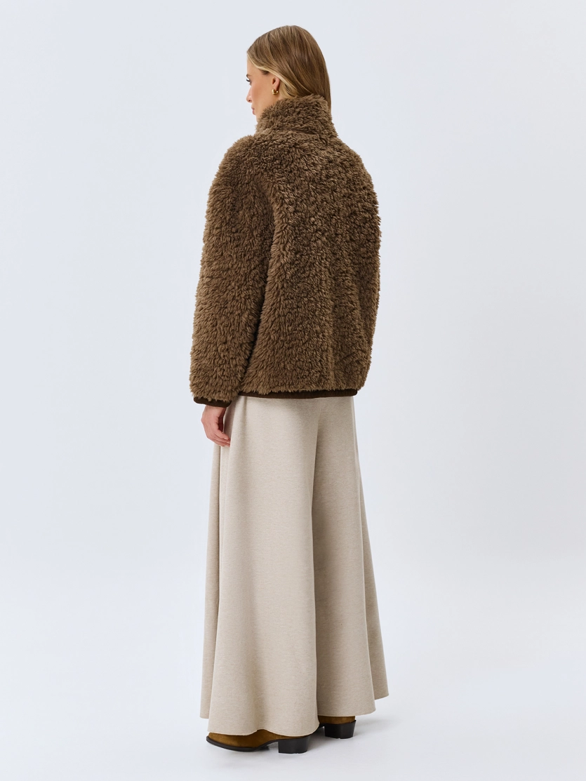 Oversize дубленка из искусственного меха.