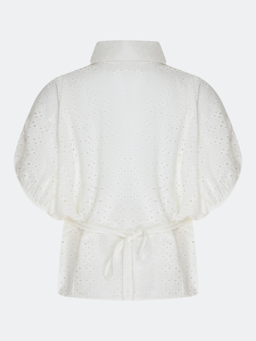 Ажурная блузка с объемными рукавами