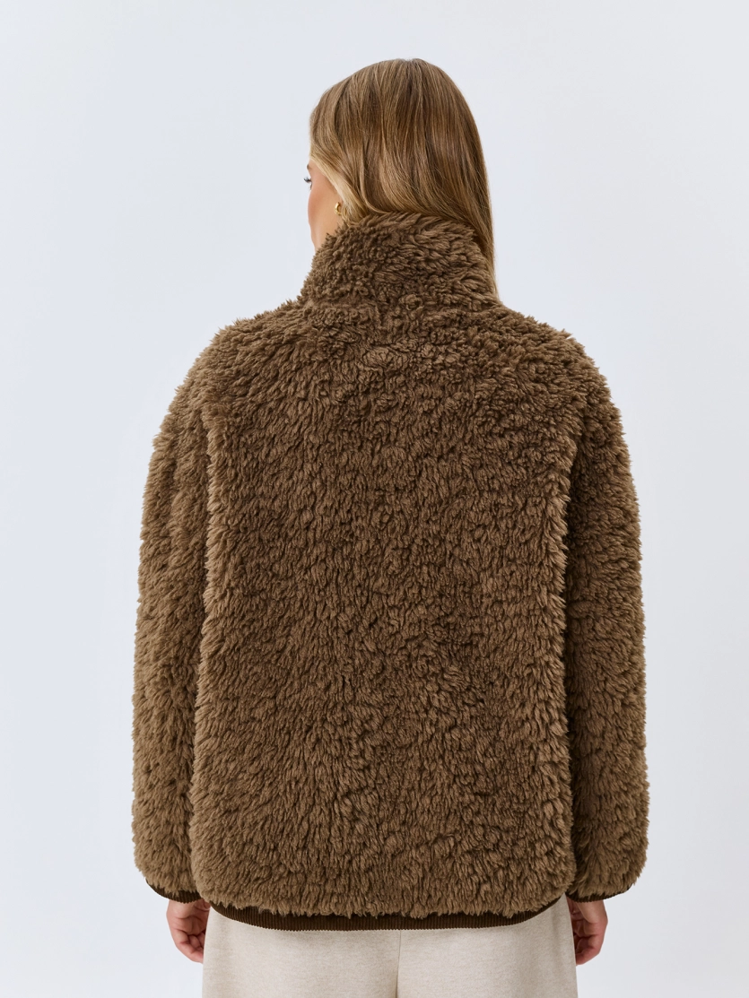Oversize дубленка из искусственного меха.