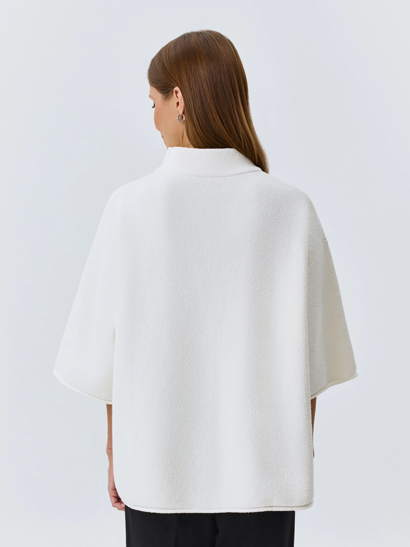 Oversize джемпер с широкими рукавами