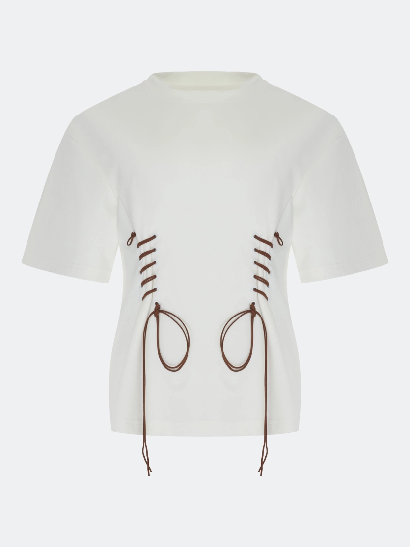 Джемпер с контрастной шнуровкой