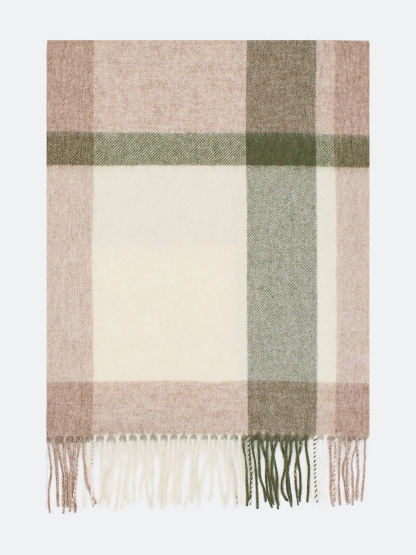 Шерстяной шарф в клетку