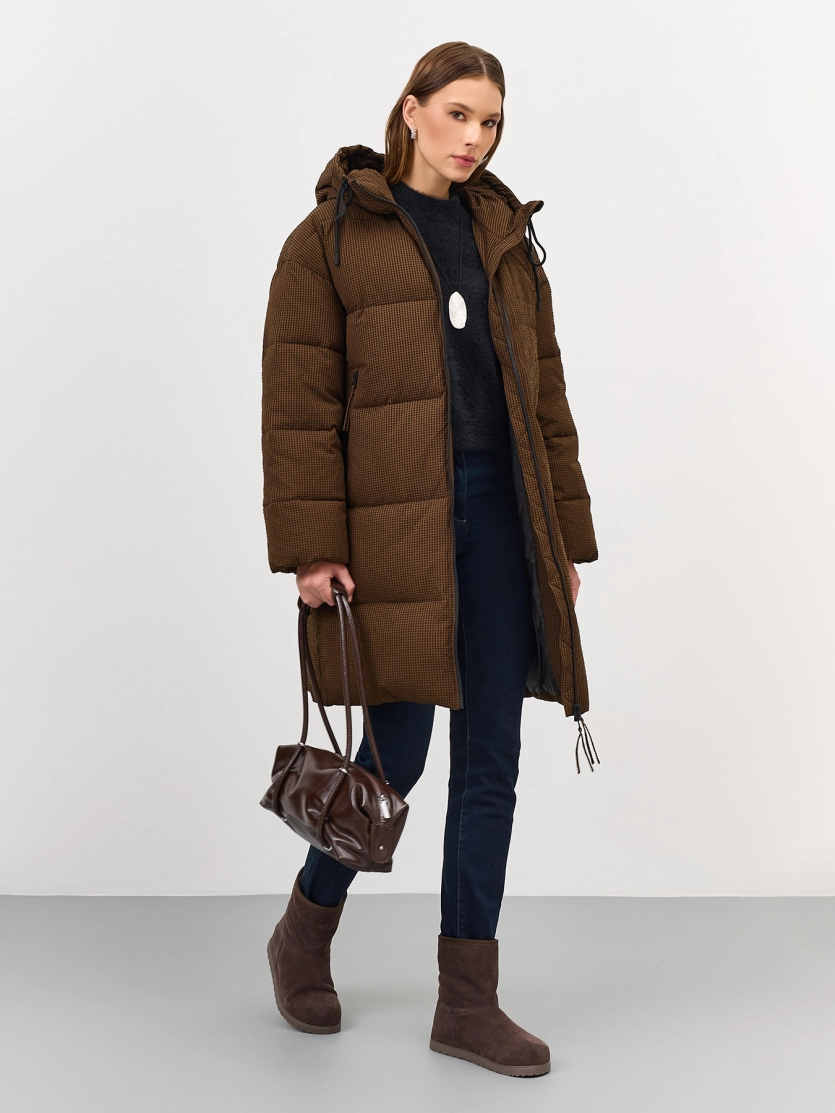 Пальто из фактурной ткани