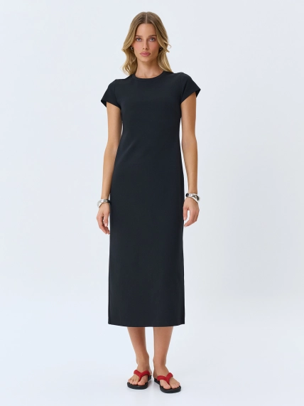 Трикотажное платье-макси