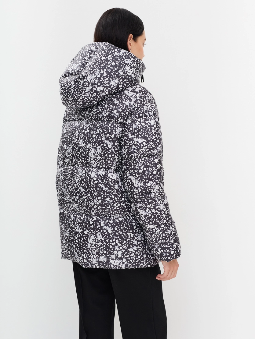 Oversize куртка с абстрактным принтом