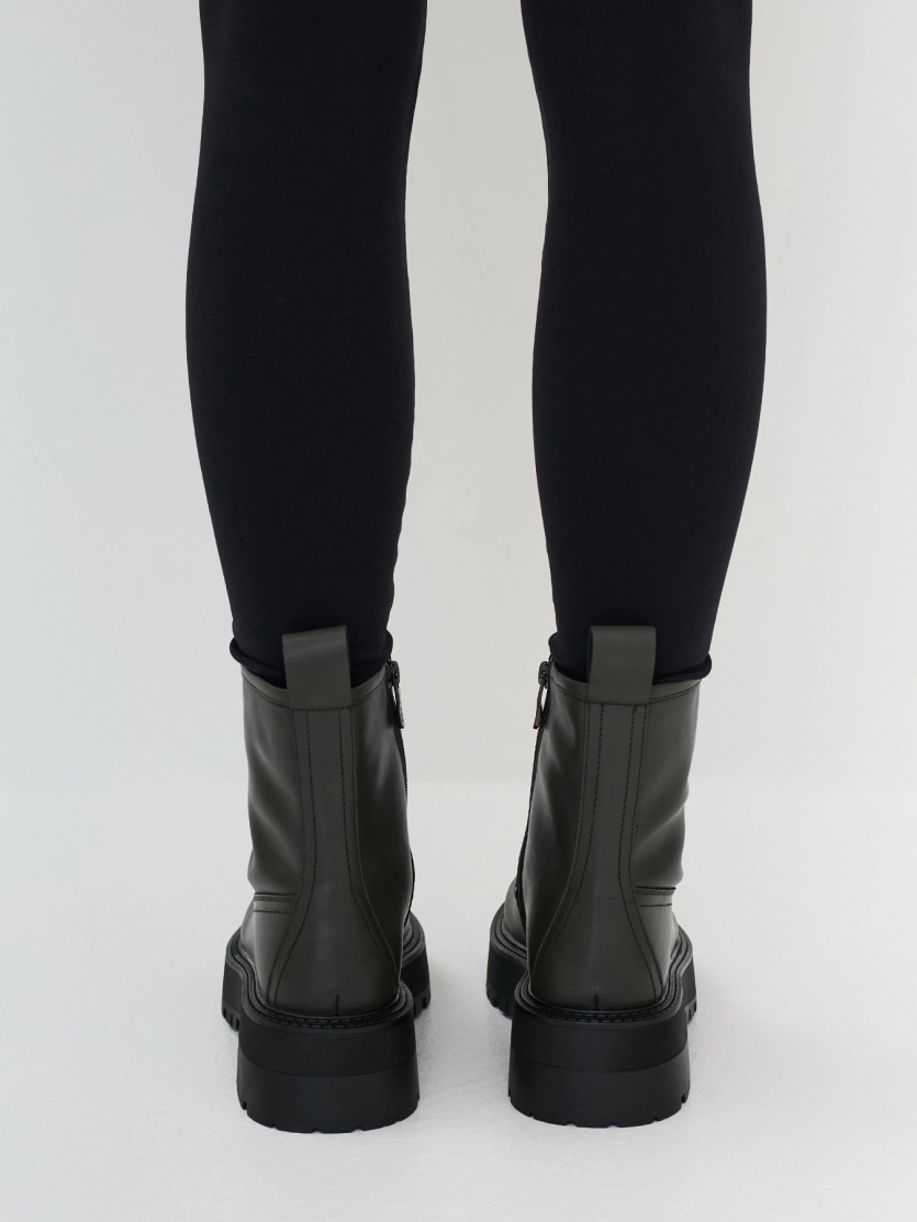 Утепленные ботинки из натуральной кожи