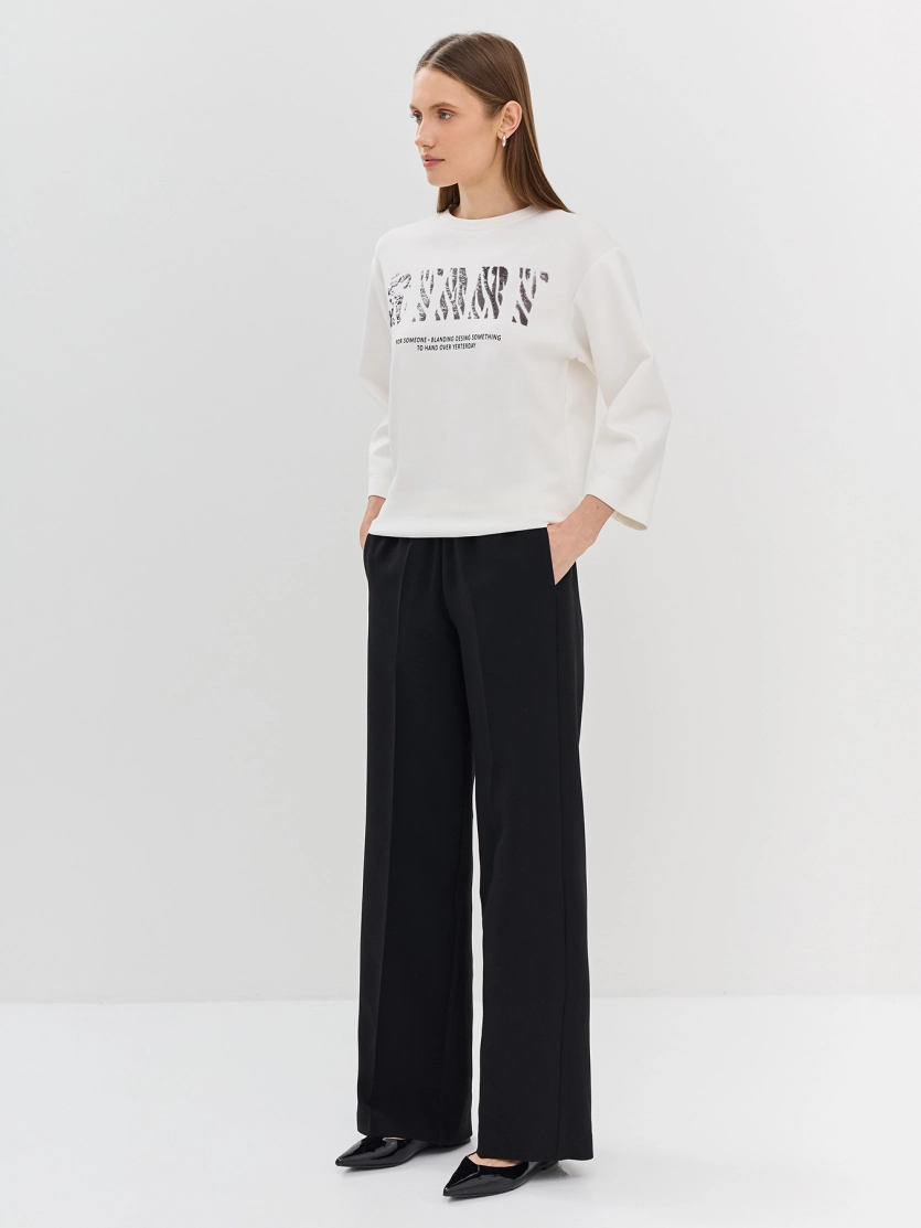 Oversize свитшот с вышивкой