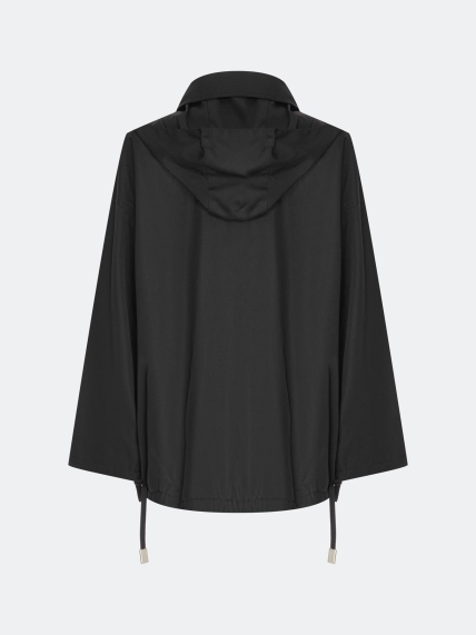 Ветровка с яркой подкладкой