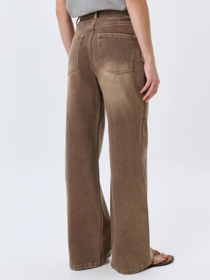 Широкие джинсы кофейного цвета