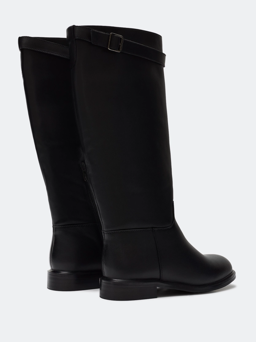 Кожаные сапоги в жокейском стиле