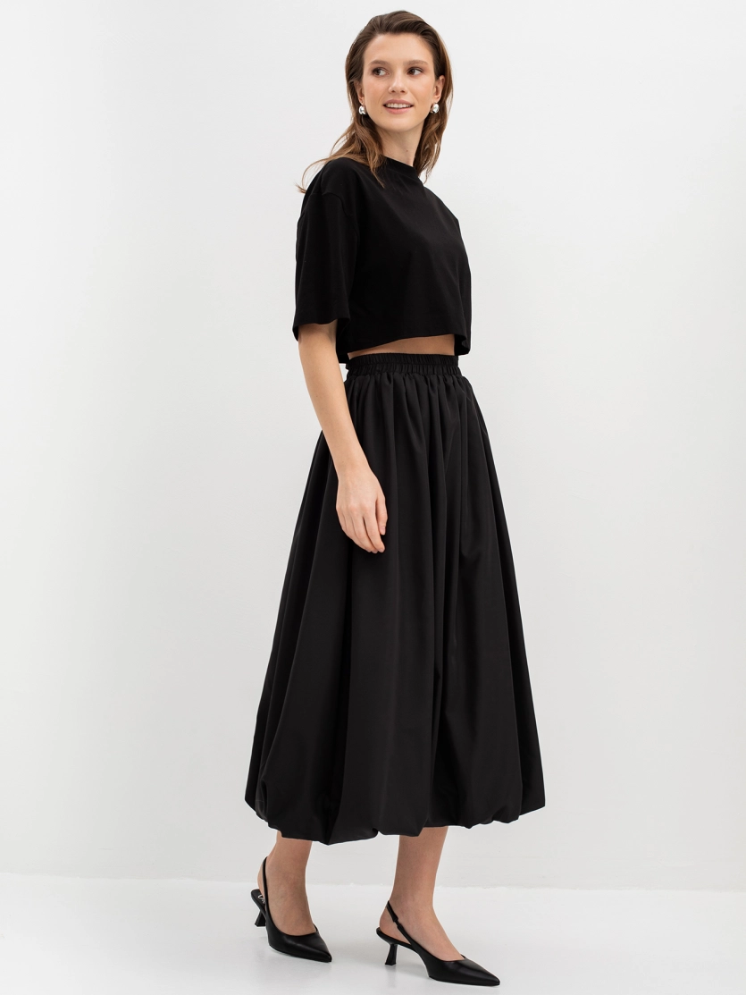 Укороченная футболка oversize