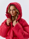 Яркий пуховик Oversize