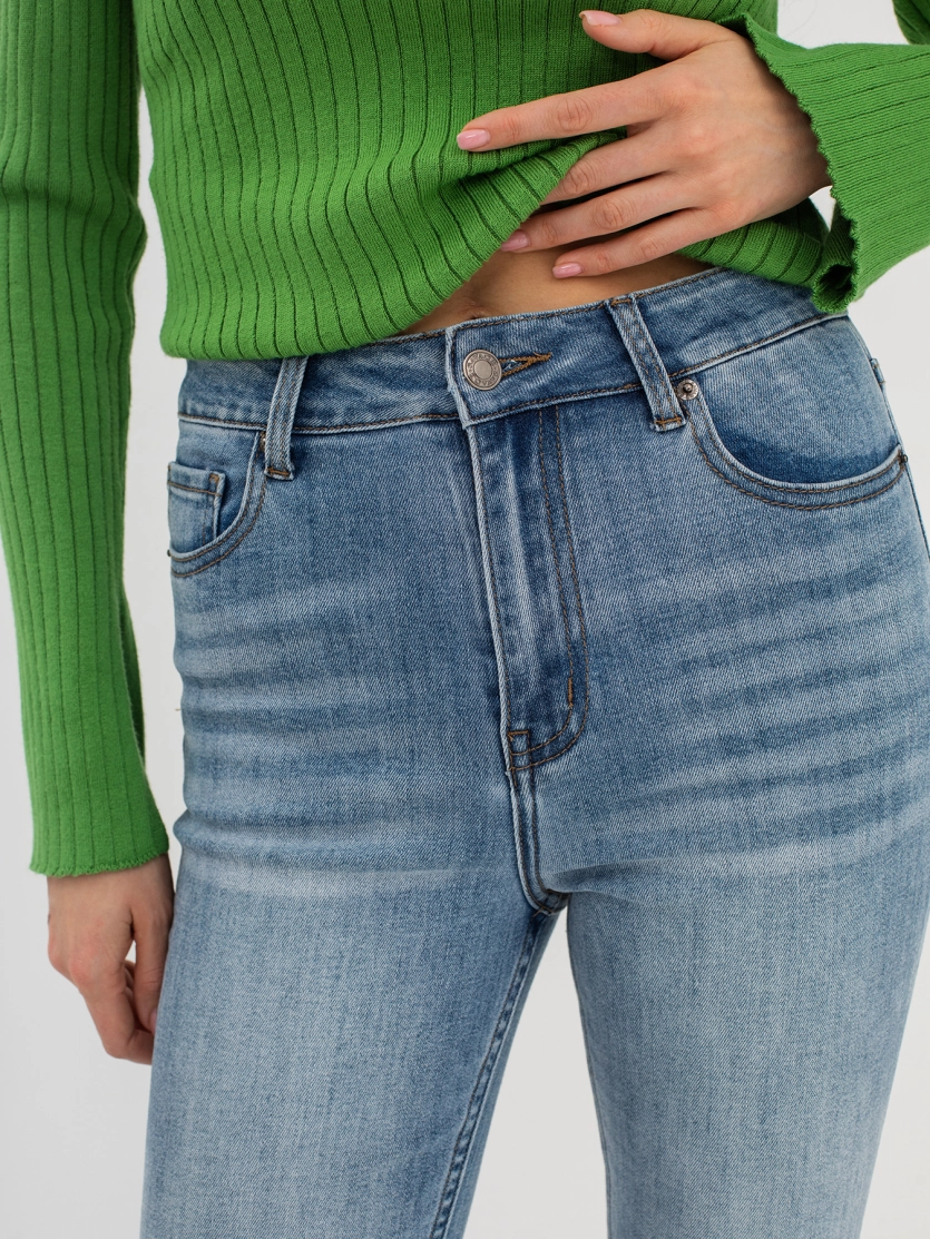 Джинсы ''skinny'' c необработанным краем